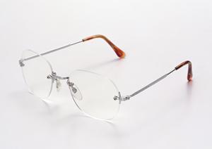 美術系の作品は売却してください